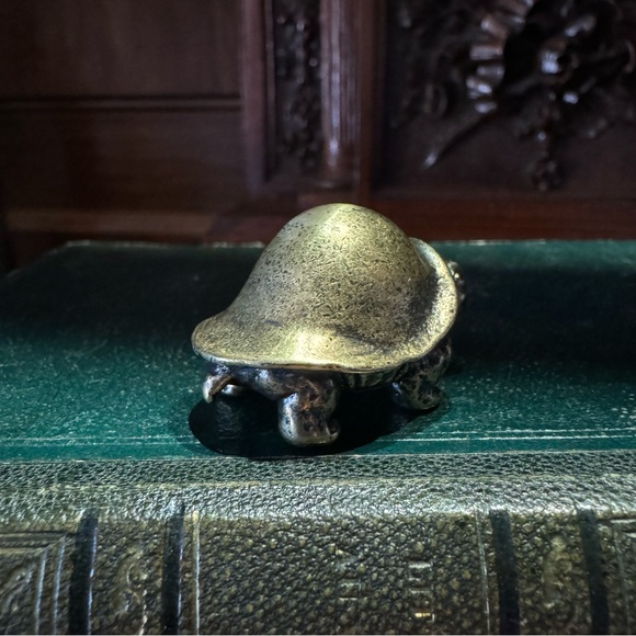 Solid Brass Turtle Vintage-style Sculpture Desk Decor - Picture 9 of 10